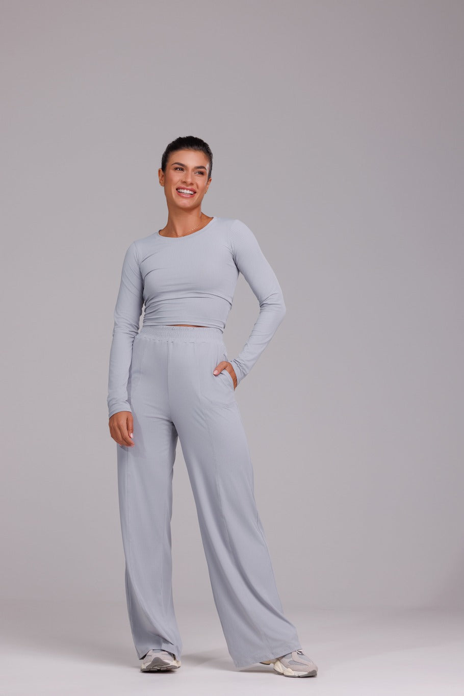 Polera Cropped Manga Larga