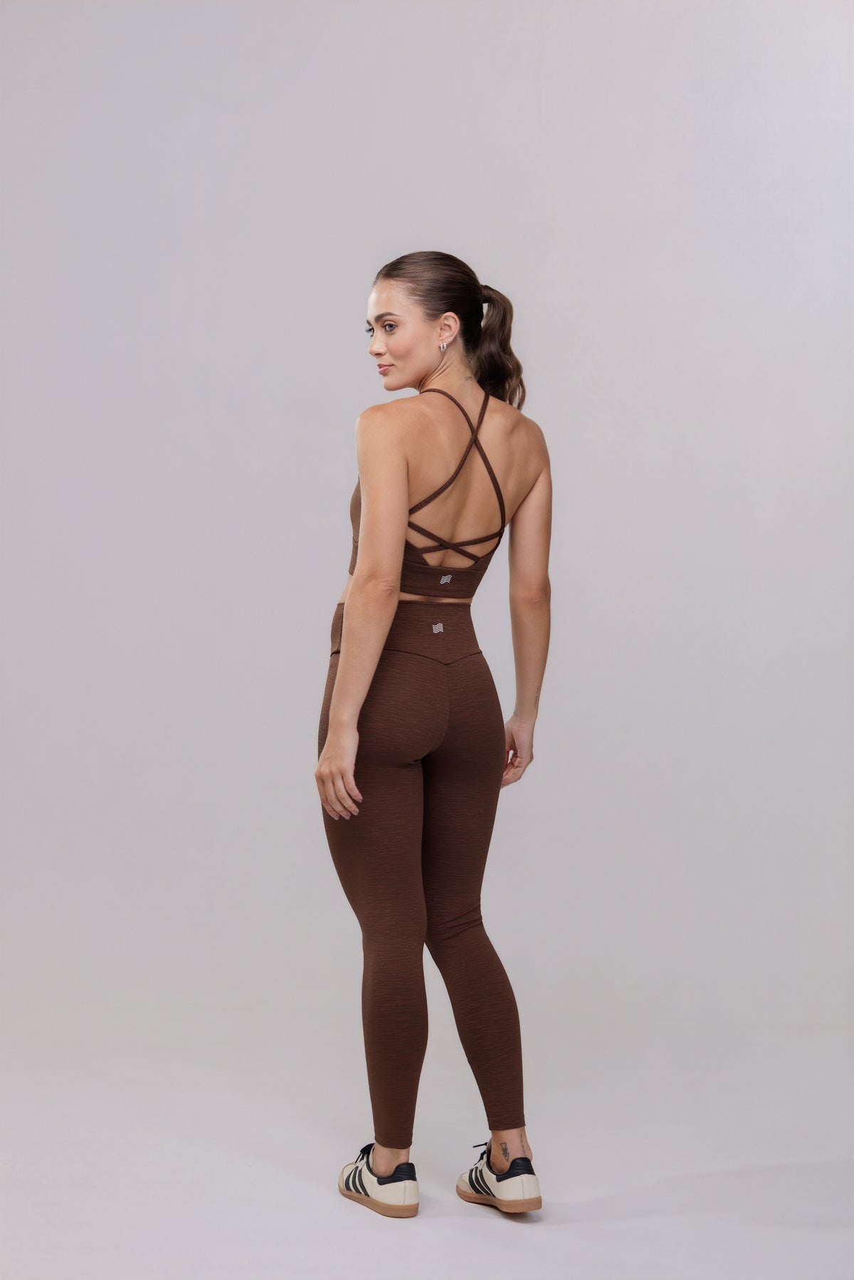 Top Tiras Cruzadas Lumi Base Layer