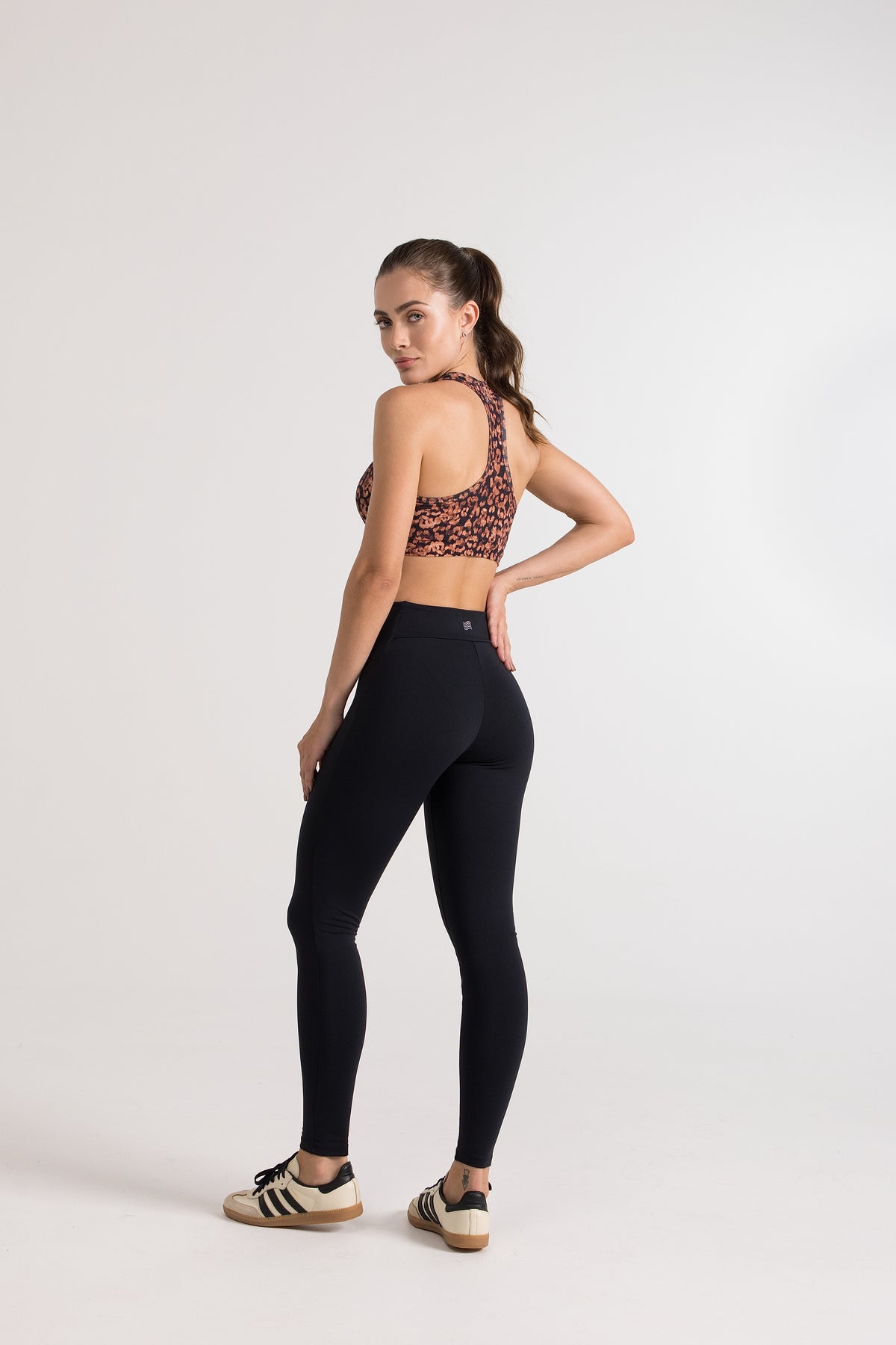 Legging Pretina Recortada Supplex